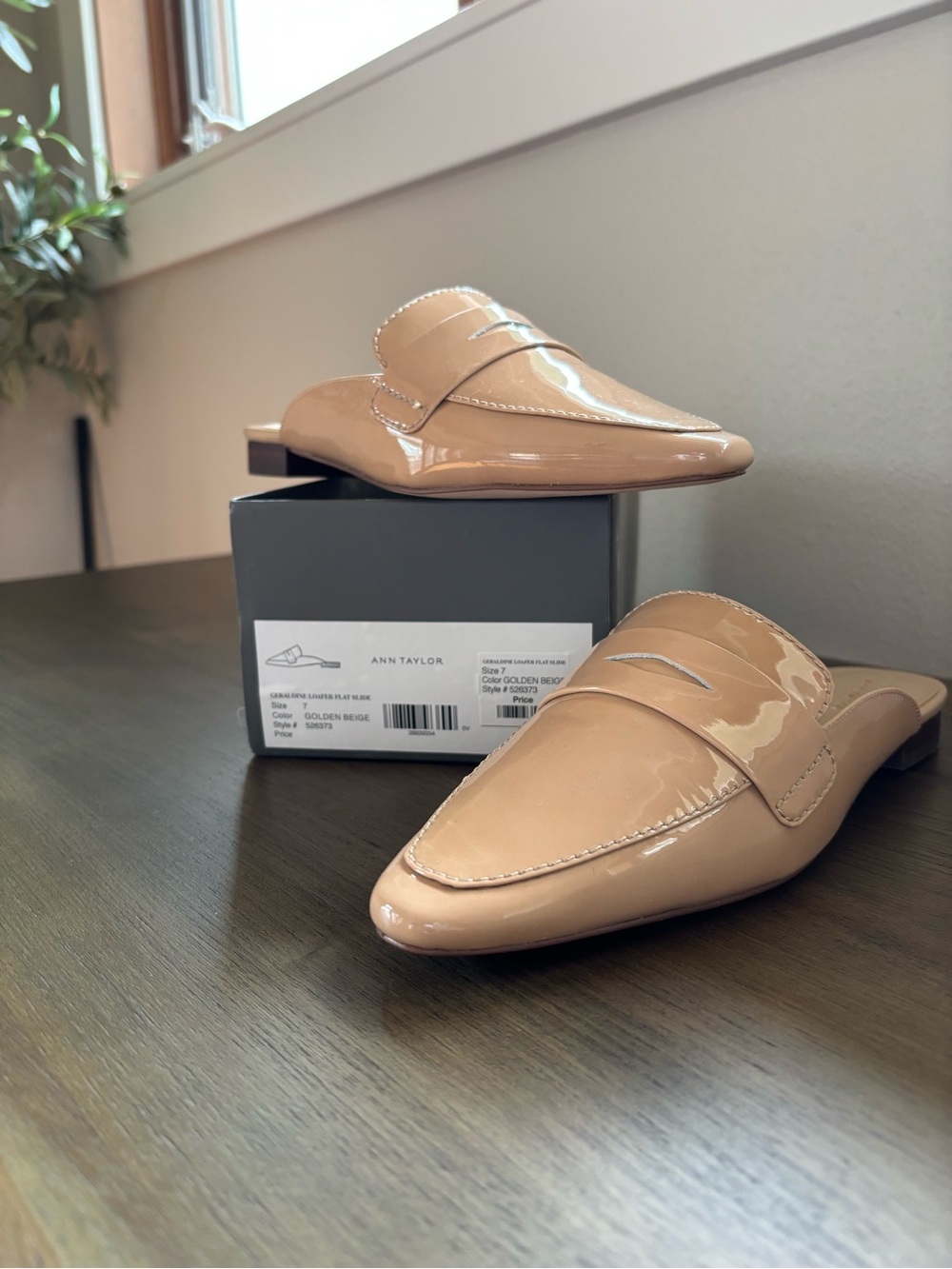 Ann Taylor Patent Leather Slip-On Mules in Golden Beige